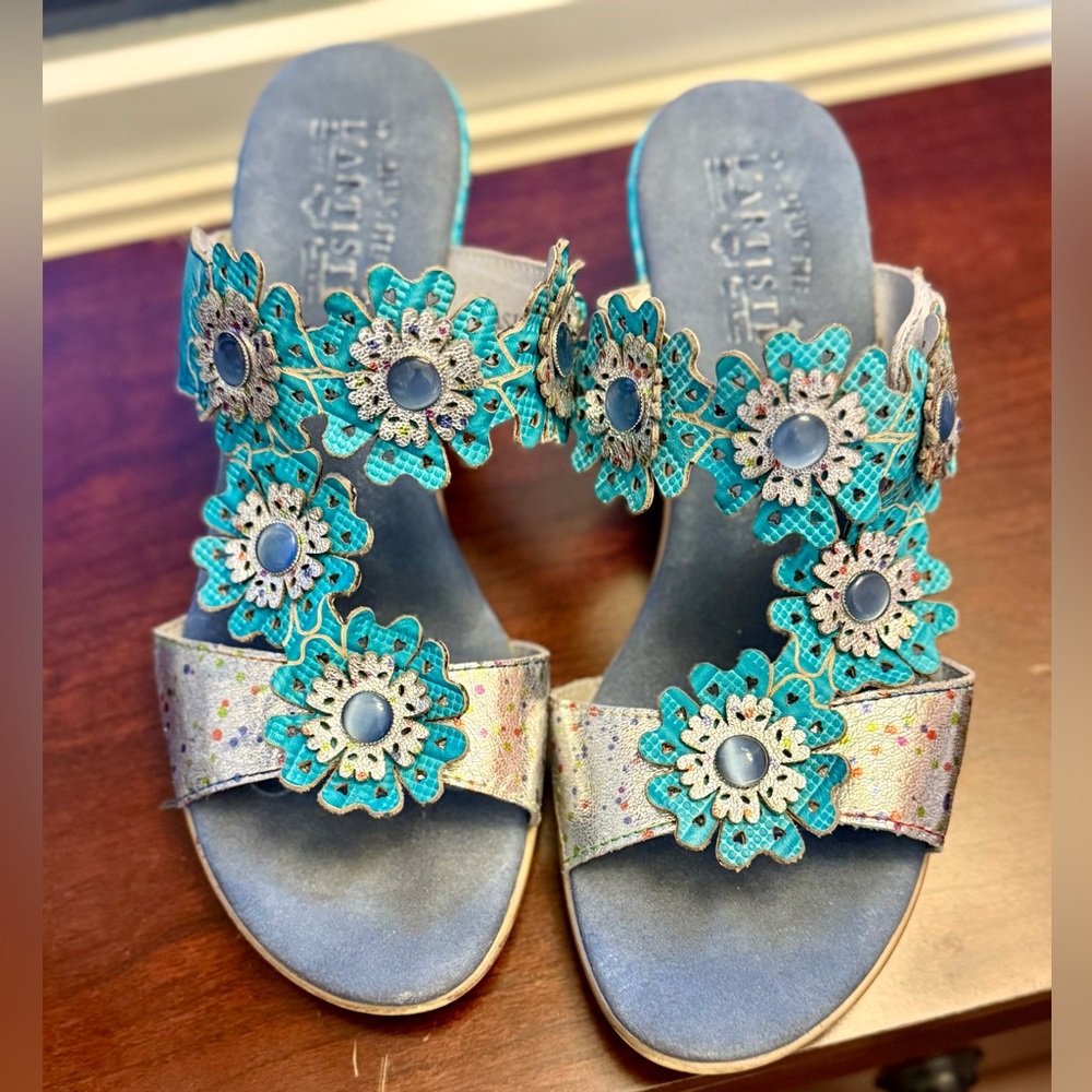 Unique Floral Embellished Sandals - Blue and Silver